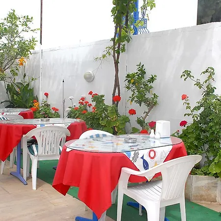 Hotel apartamentowy Pay *